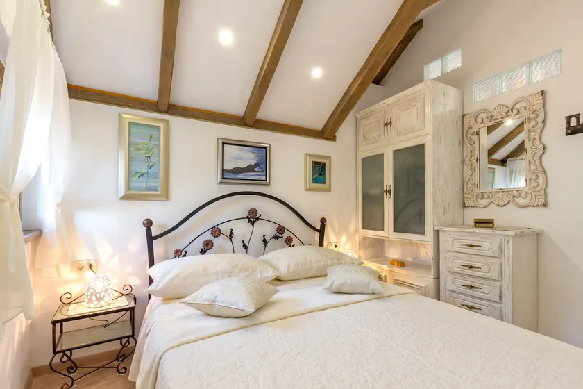 Apartment Romansa - Image 1