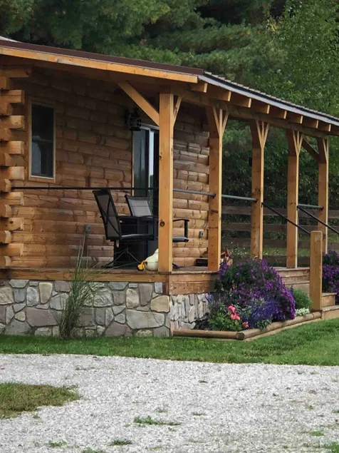 Couples getaway TINY Log Cabin by the pine trees - Image 1