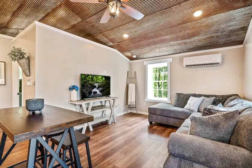 A Fixer-Upper Style Place - Image 1