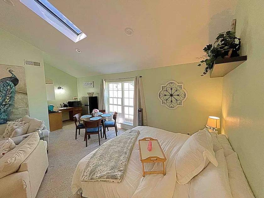 Resort-Style Studio on the Golf Course! - Image 1