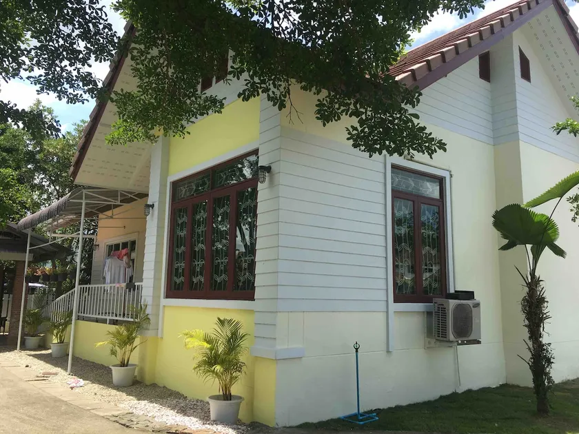 Baan Noi. In quiet area with cheap vehicle rental. - Image 1