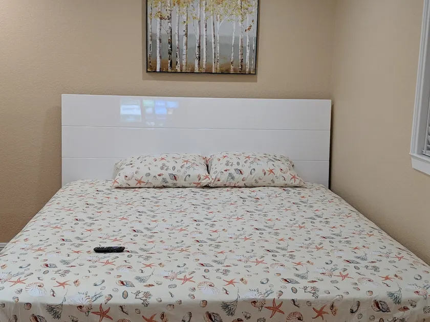 Cozy Luxury Studio with A/C near Airport! - Image 1