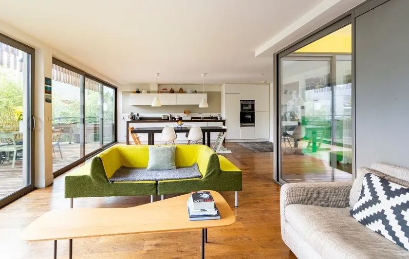 Green house, 1 stop 7mn from Paris, 5 bedrooms - Image 1