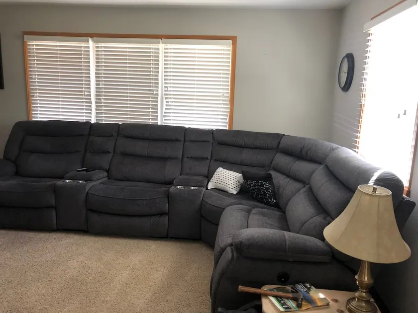 Grizzly Lodge, Spacious, quiet 4 BED & 2 bath - Image 1