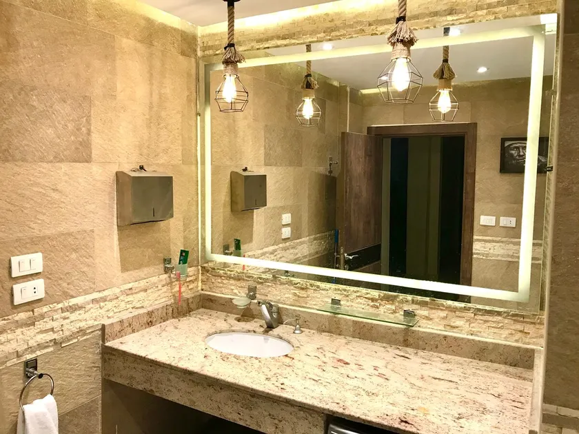 Aparthotel in Sheikh Zayed Compound - for families only - Image 1