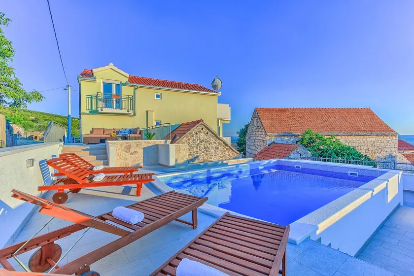 Villa Heritage in Dalmatia - Image 1
