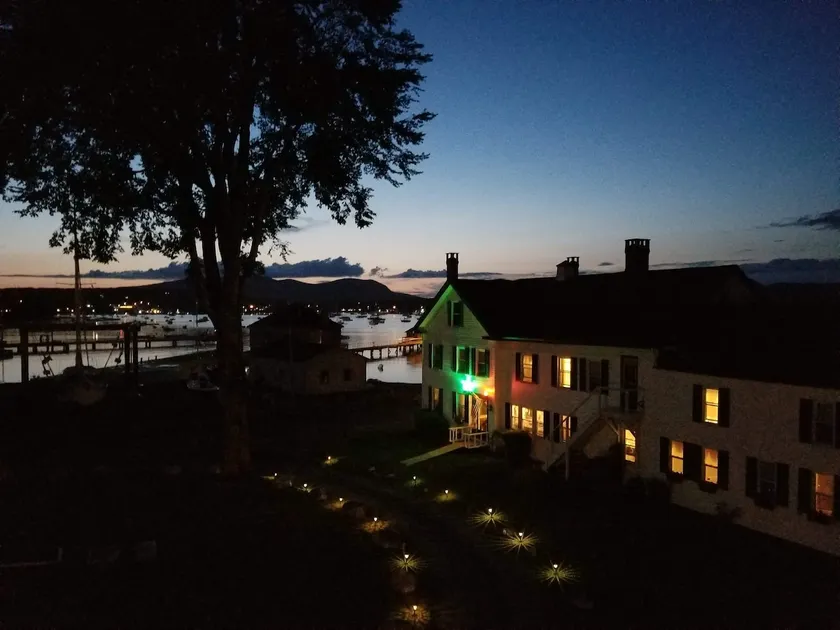 Mansell Penthouse Cottage - Image 1