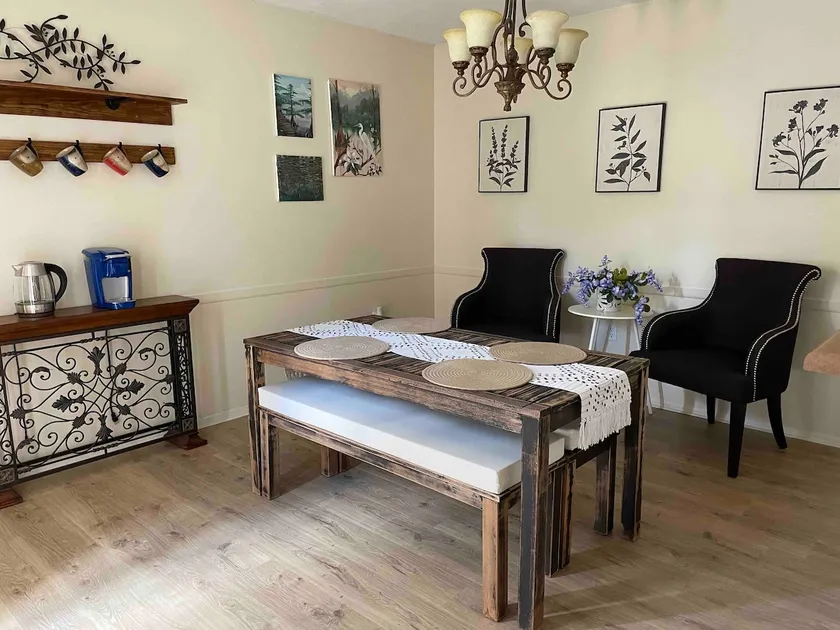 Simple Cozy Condo - Image 1