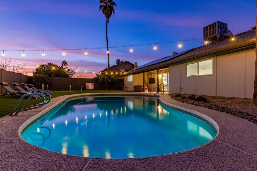 MARCHopeningPHX*GcU!POOLheatAvailable! +POOLtable* - Image 1