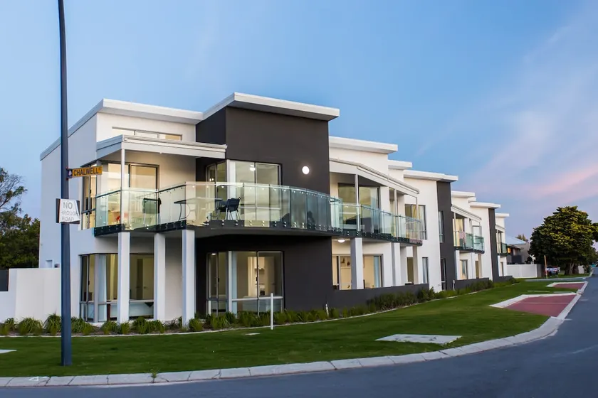 Reflections By Rockingham Apartments - Image 1
