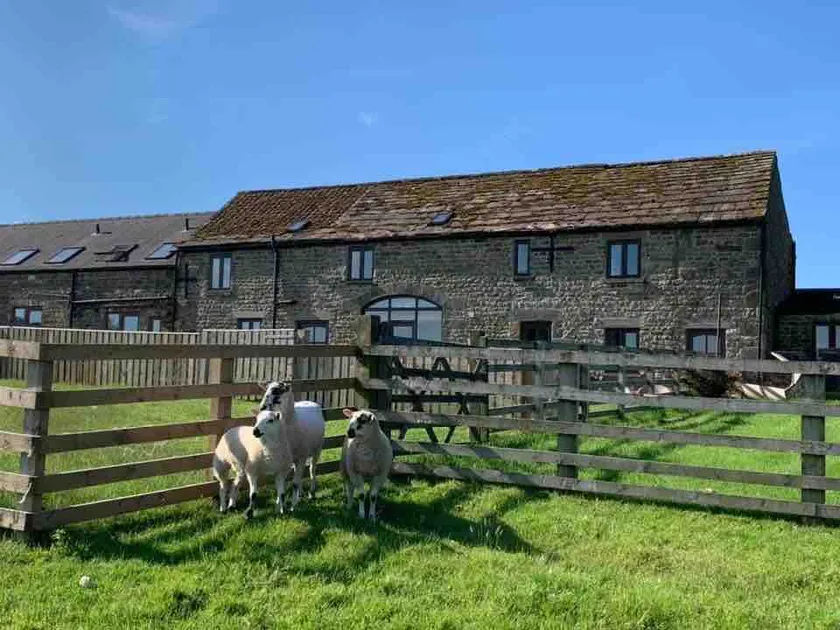 Barn conversion one bedroom - Image 1