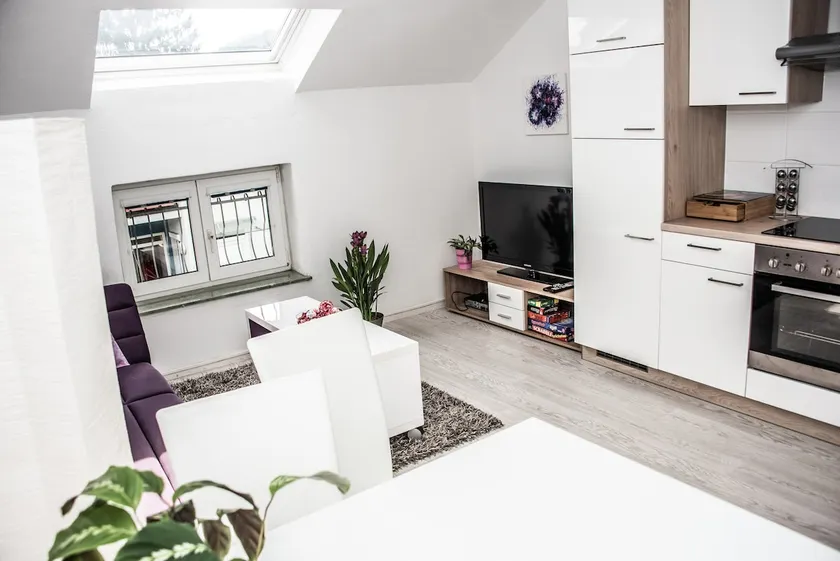 2 bedrooms + pouring + tennis - Image 1