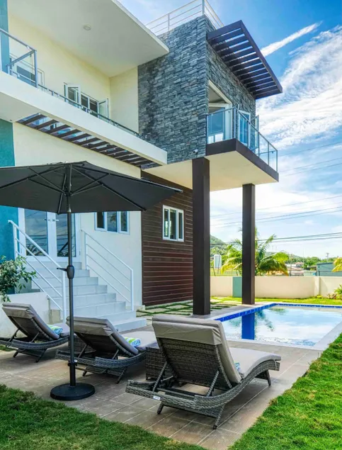 SBS Seaview Villa - 5 bed/4bath with Private Pool and 5 min from Excursions - Image 1