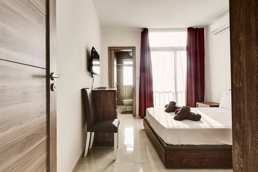 3 Bedroom Apartment StPaul’s Bay - Image 1