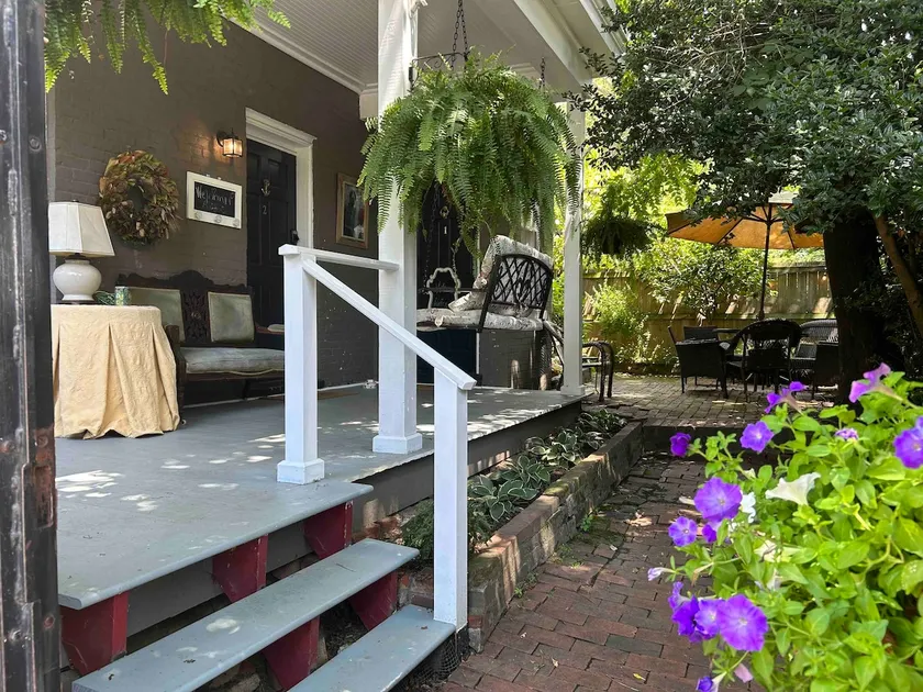 Garden Delight, heart of old town Alexandria - Image 1