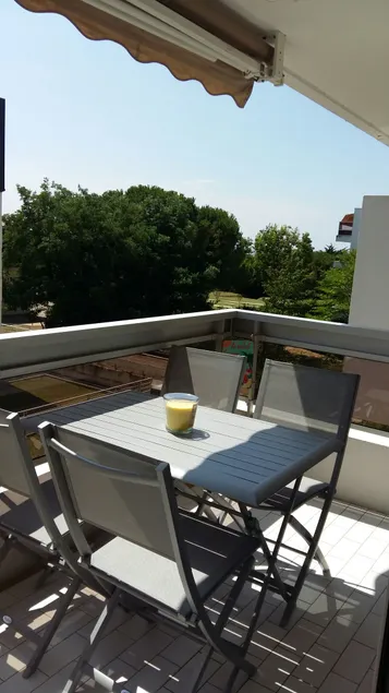 Mons Residence 2-bedroom, market, beach within walking distance - Image 1