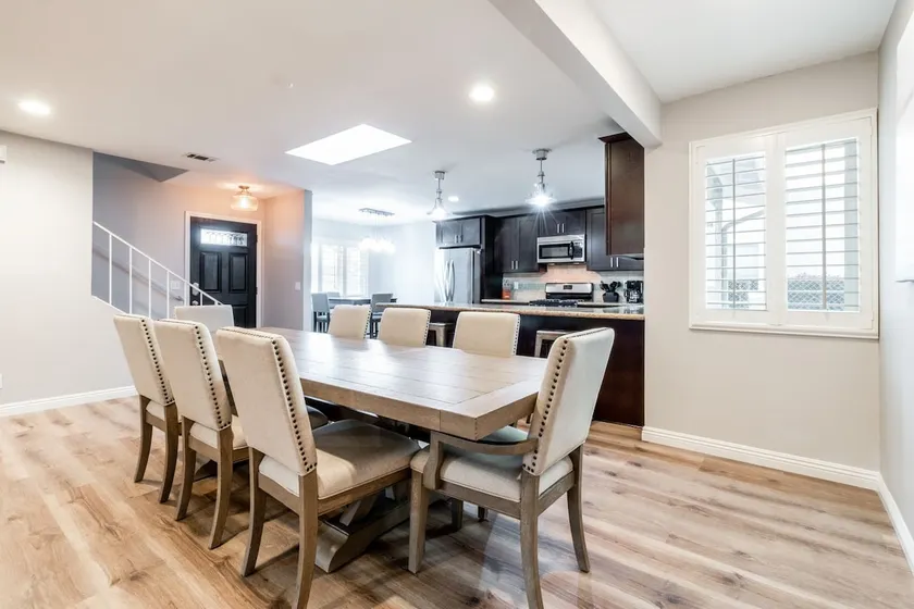 Newly Remodeled Home 4 Lrg Family/Friend Gathering - Image 1
