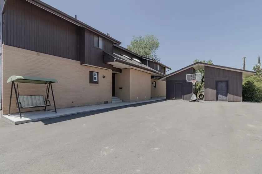 Temple Place Duplex (Both Units) In Town - Image 1