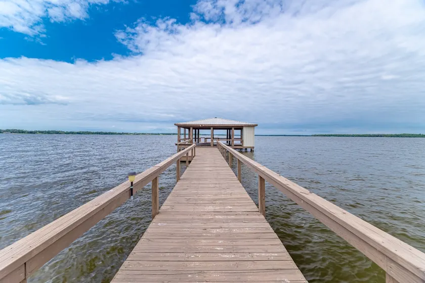 Charming Lake Getaway with Sunset Views! - Image 1