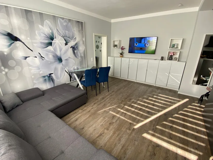 STAYWELL:.XXL_For 7 I Parking I Kitchen I Netflix - Image 1