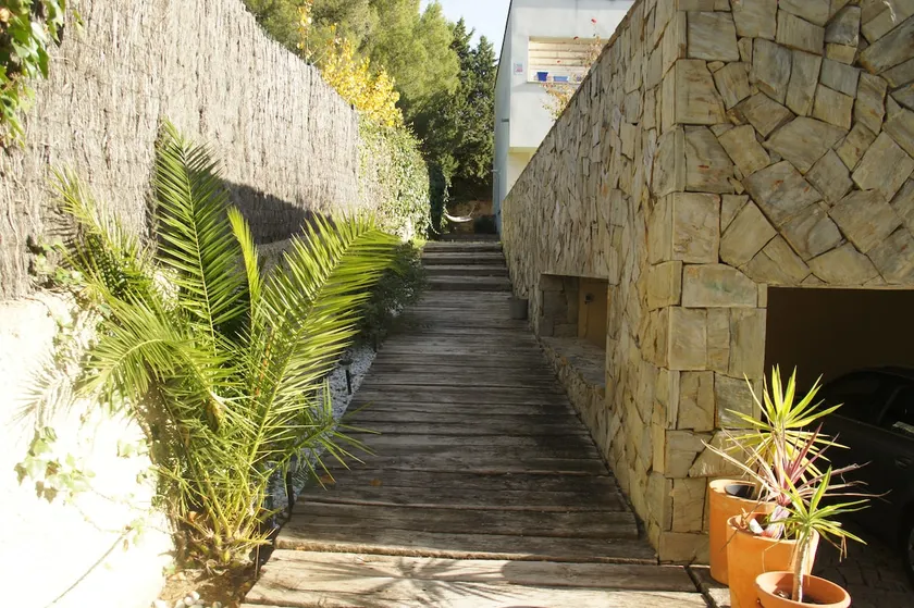 Unique minimalist house in Bara Playa - Image 1