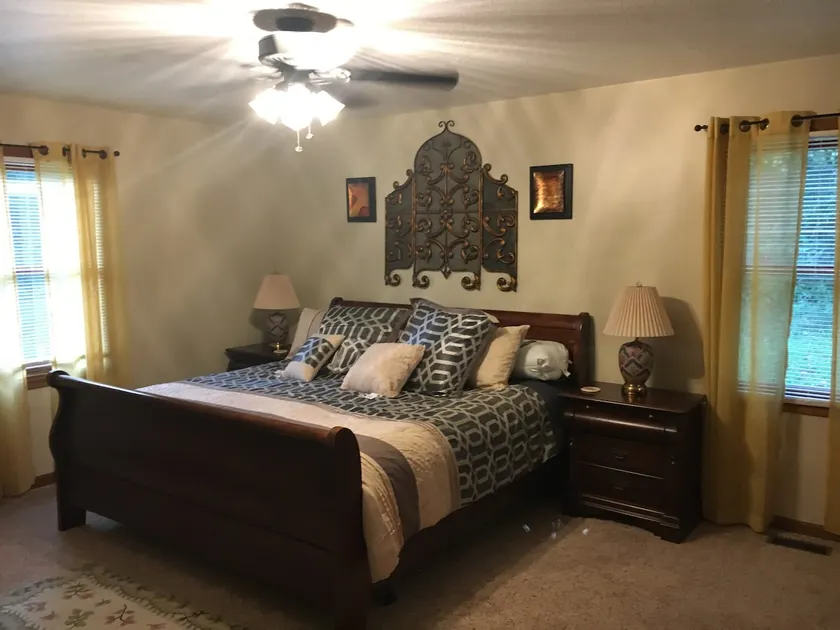HIdden Valley Farm —Guest House - Image 1