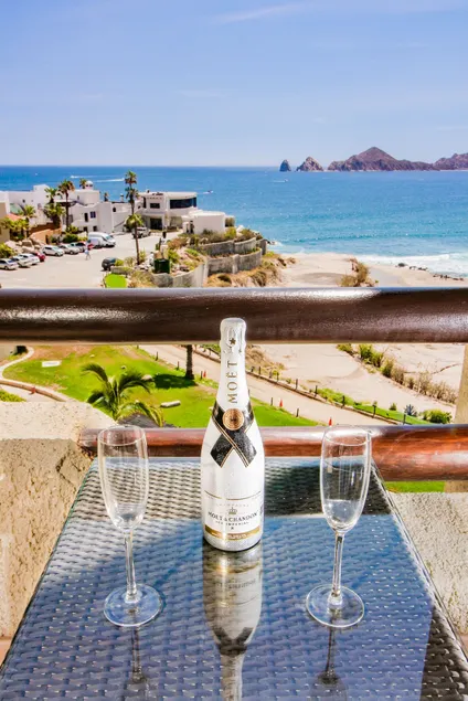 Million-dollar ocean view condo in Misiones - Image 1