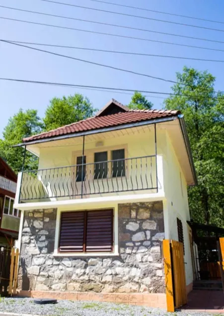 MATT'S House - Image 1