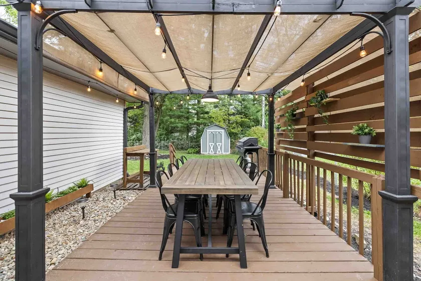 Fenced yard w/deck, 3 king beds, 5min Grand Park - Image 1