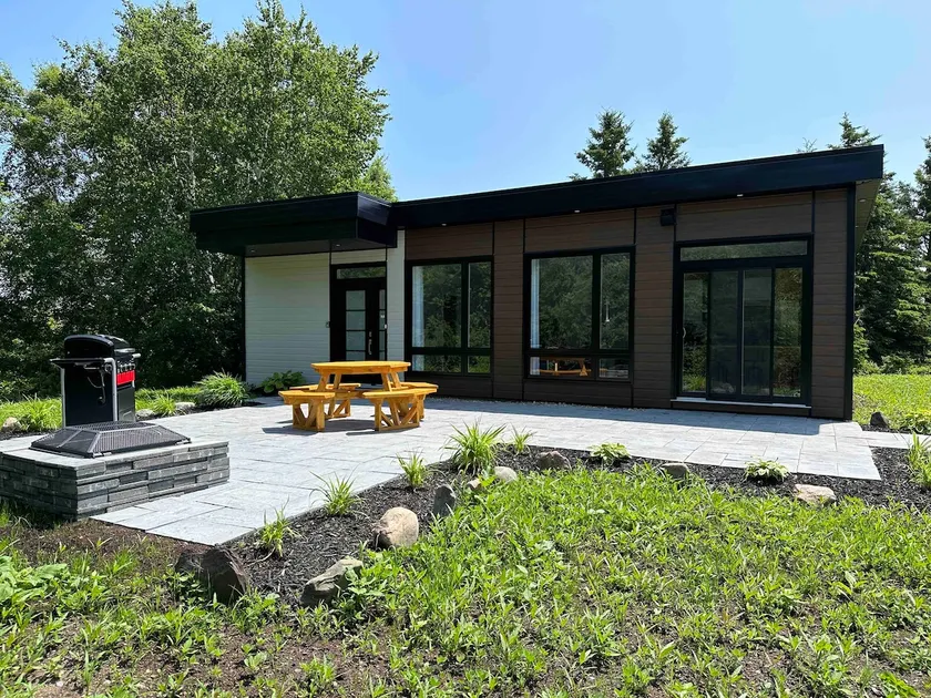 Kabin Kamouraska 2 - Image 1