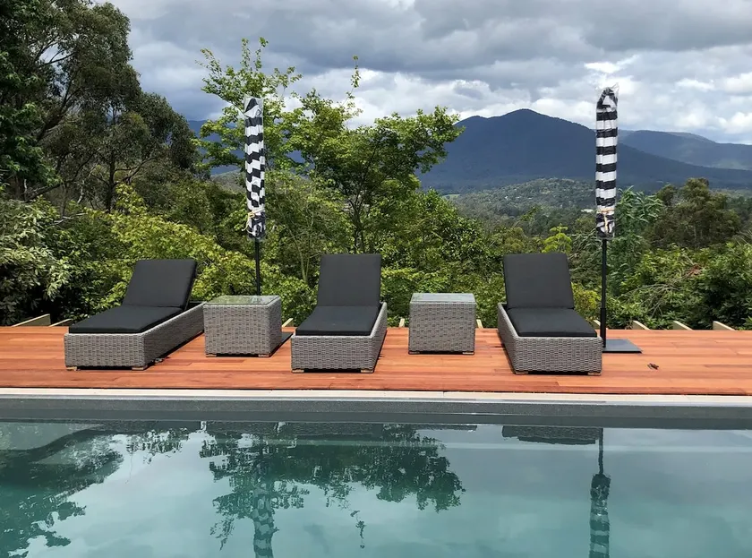 Healesville Garden Accommodation “RETREAT” (11 guests) - Image 1