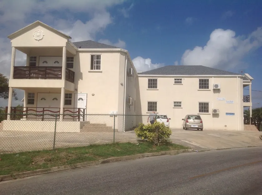 CRANE MIST Spacious 2 Bedroom Apt. - Image 1