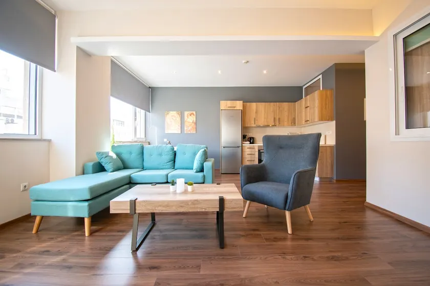 Abstract Flat With Urban View - Image 1