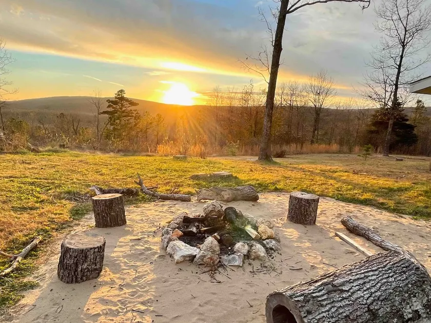 Ozark Mountain Vista Retreat - Image 1