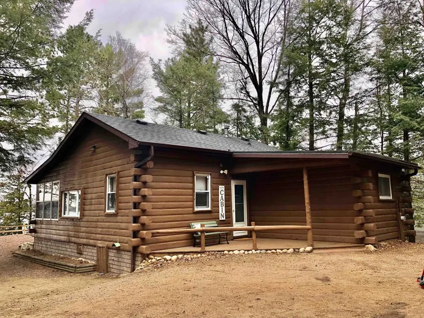 Sunset Lodge on Pickerel Lake - Image 1