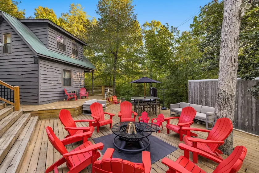 Nolin Cabin Experience w/ Hot Tub - Image 1