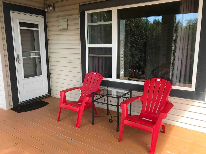 Ann's Entire 2BRoom guest Suite + Nature view - Image 1