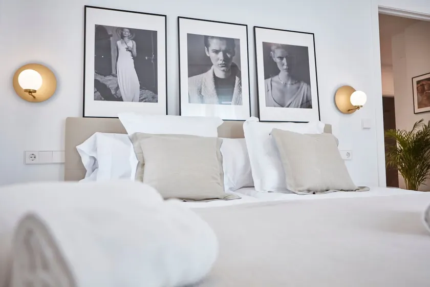 Ground Floor 2 Bedrooms - Image 1
