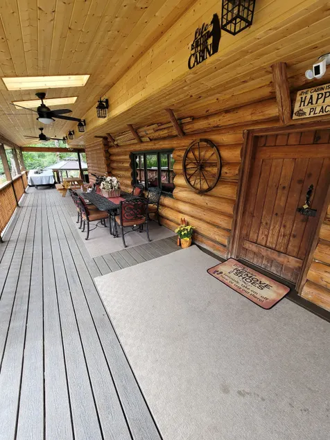 Cozy Family Cabin - Image 1