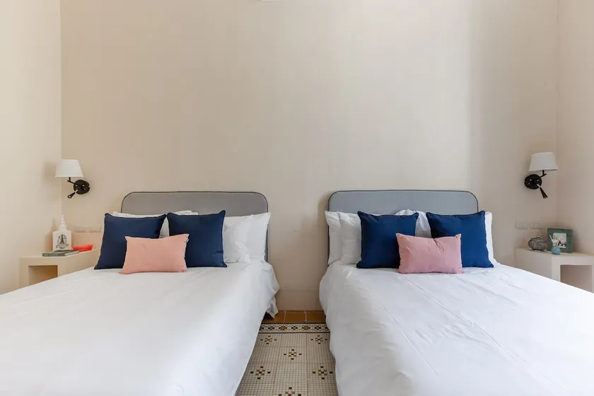 Beautiful double suite - Image 1