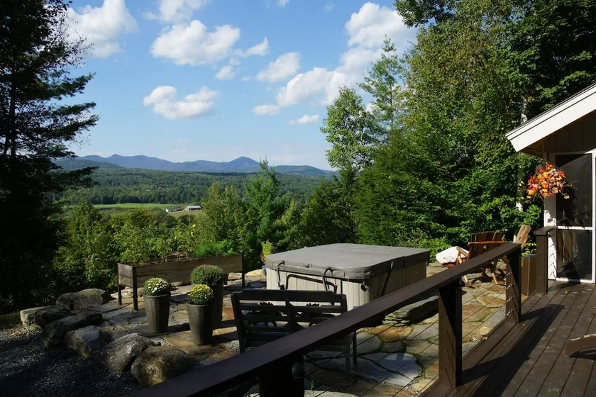 Contemporary Chalet in Stowe - Image 1