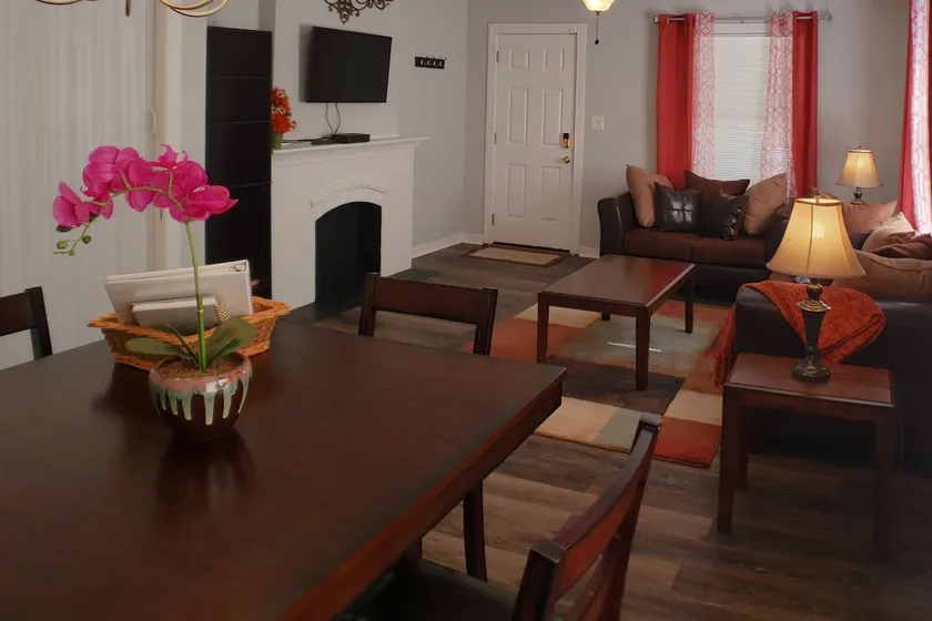 Tulsa Southern Comfort with all the amenities - Image 1