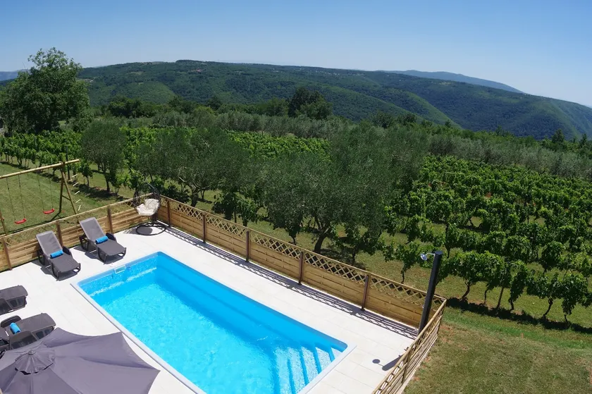 Apartment Jadranka with pool and magnificent view - Image 1