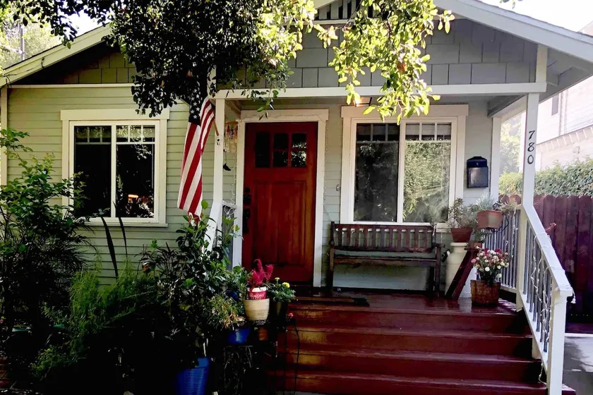 PASADENA ROSEBOWL HOME! 2B/2B Best Location! - Image 1