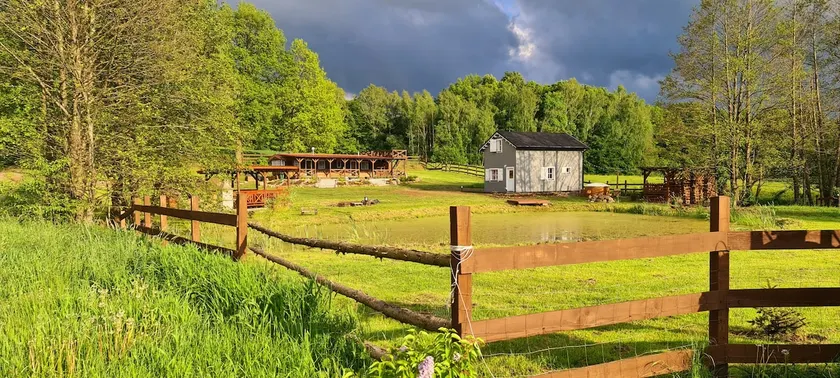Cottage with sauna and Jacuzzi tub in the wilderness - Image 1