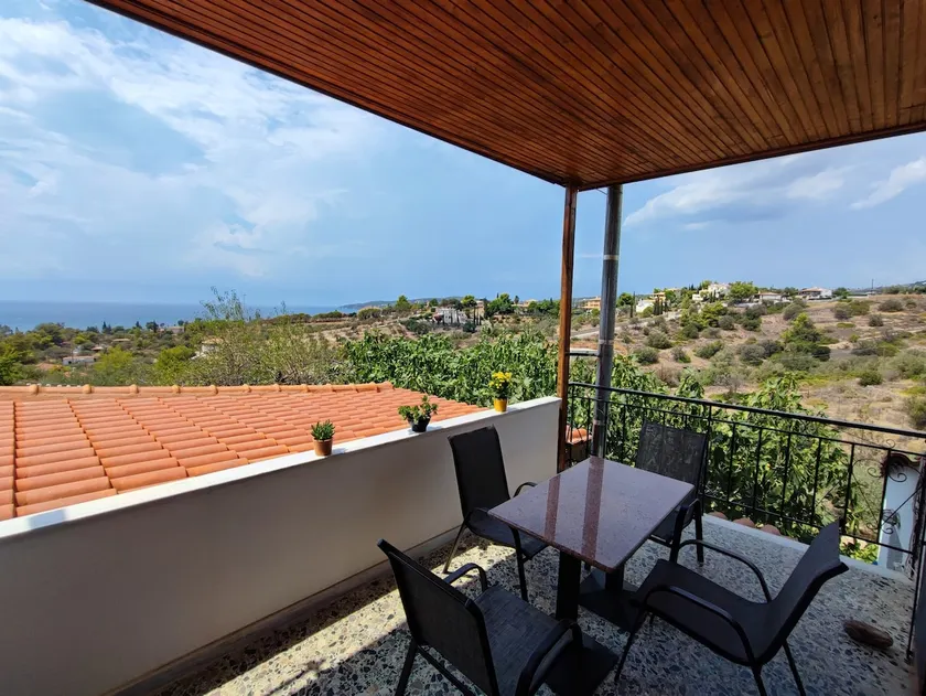 THOMAS VIEW Cottage with sea view - Image 1