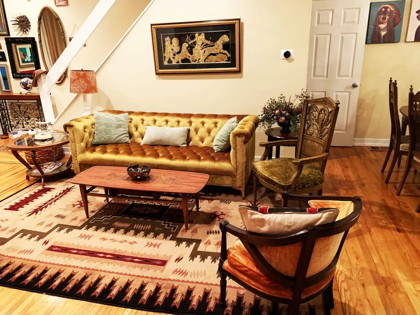 MASSiVE Bohemian Oasis in Philly 5 Bdrm Sleeps 12 - Image 1