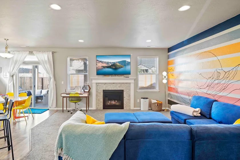 Top Comfort! King Bed, Pets OK, Firepit & WiFi - Image 1