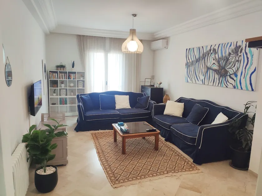 Tranquil apartment with small garden - Image 1