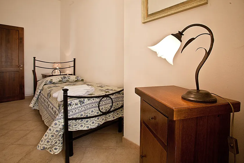 ”Il Melograno” apartment with pool - Image 1